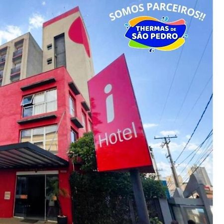 I-Hotel פיראסיסבה מראה חיצוני תמונה