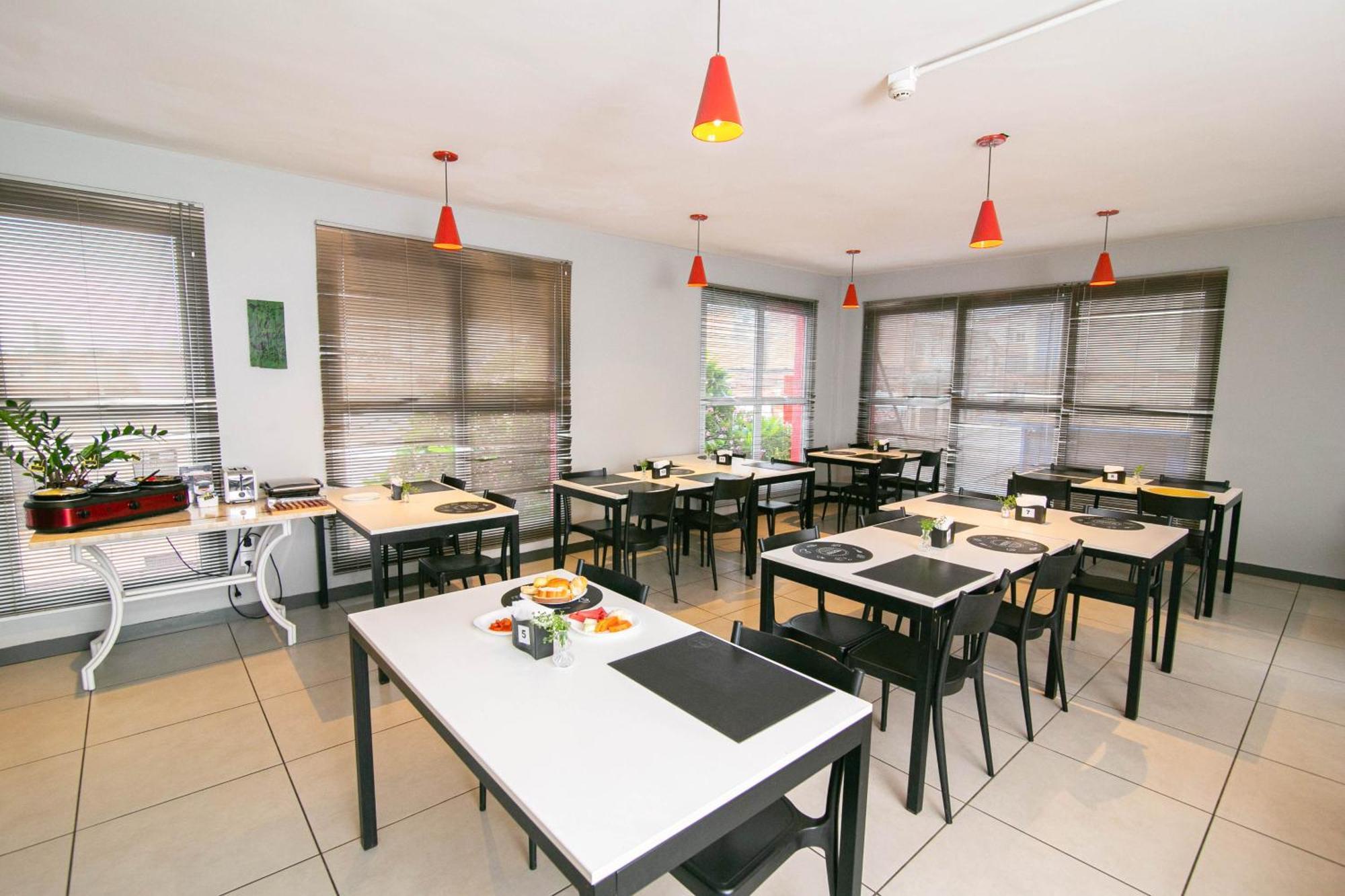 I-Hotel פיראסיסבה מראה חיצוני תמונה