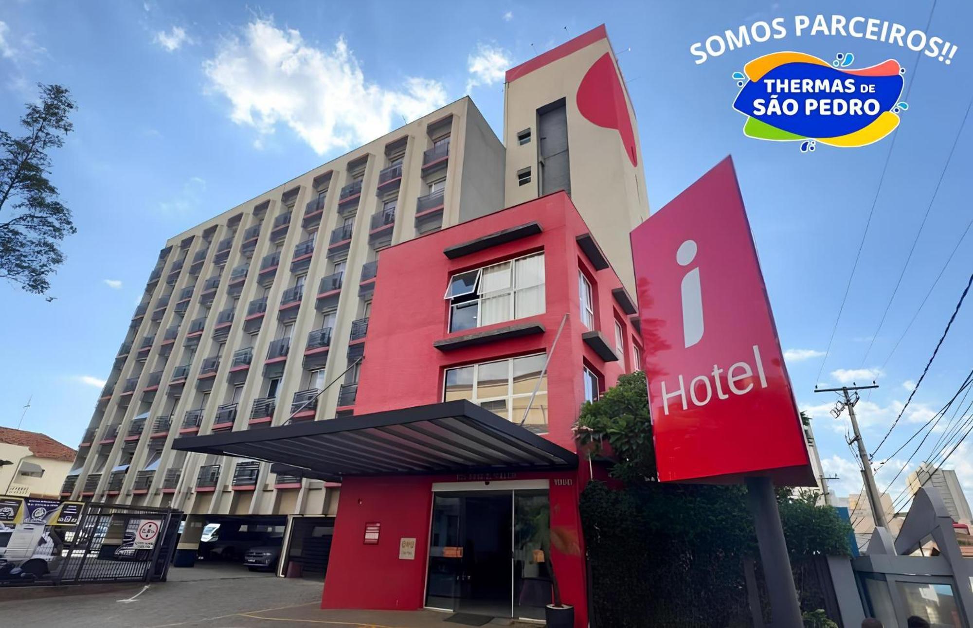 I-Hotel פיראסיסבה מראה חיצוני תמונה